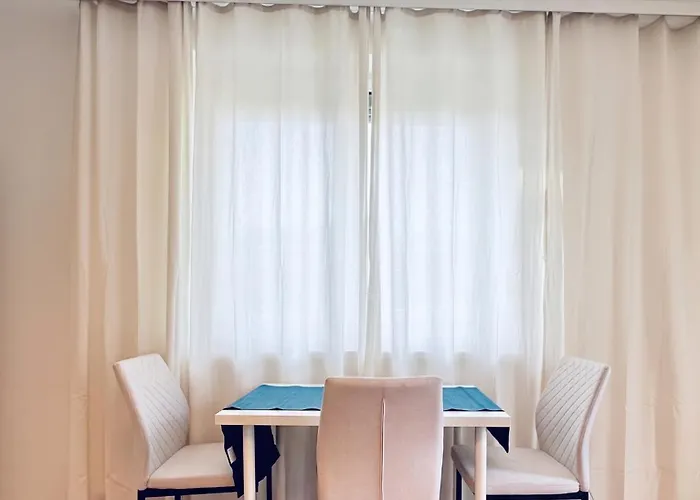 Spacious With Garden Near Danube For 16 Guests For Long *