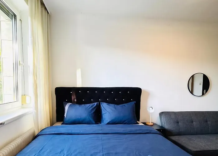 Διαμέρισμα Spacious With Garden Near Danube For 16 Guests For Long Βιέννη