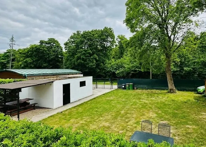 Spacious With Garden Near Danube For 16 Guests For Long